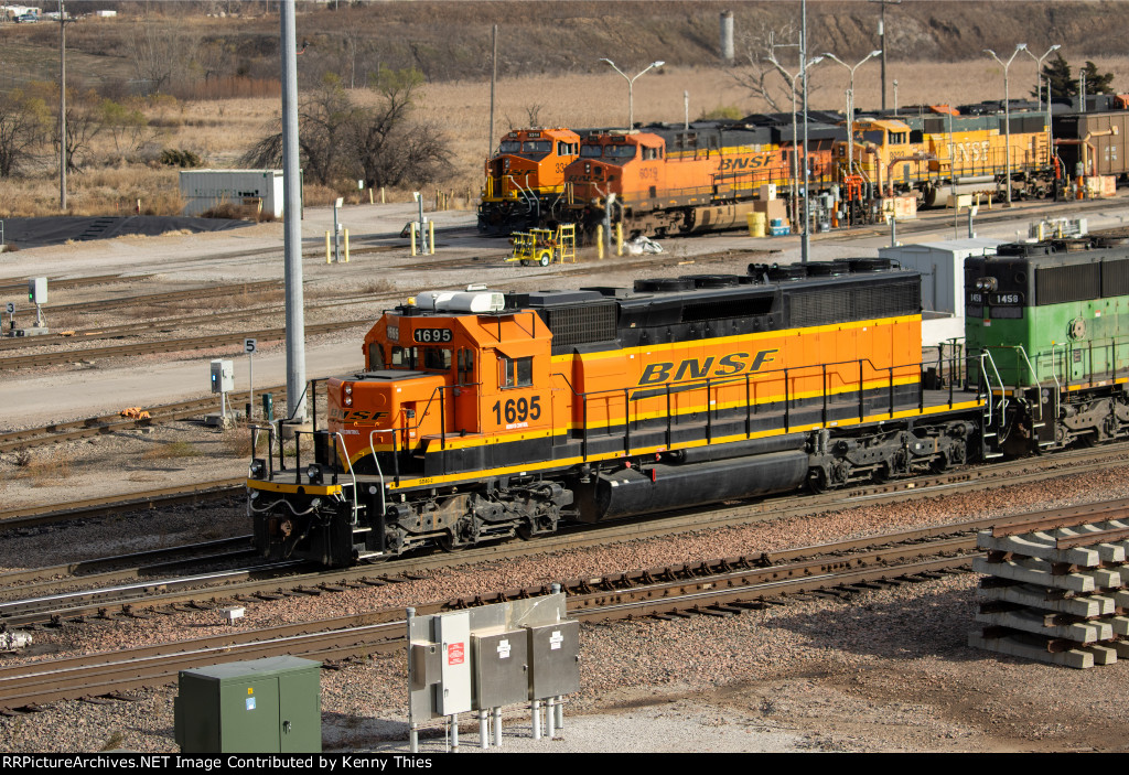 BNSF 1695